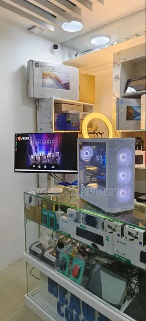 Photo - New Desktop Computer Asus ROG STRIX GD30CI 32GB Intel Core I9 SSD 1T