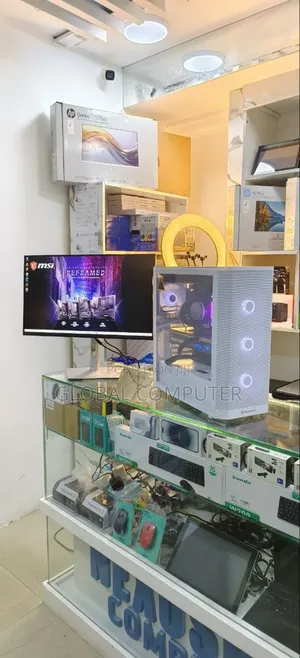 New Desktop Computer Asus ROG STRIX GD30CI 32GB Intel Core I9 SSD 1T