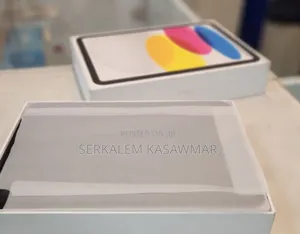 Photo - New Apple iPad (2025) 128 GB Gray