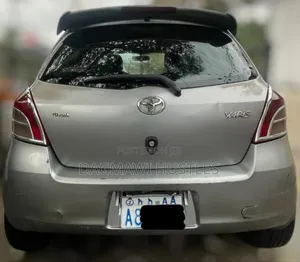 Toyota Yaris 1.0 2006 Gray