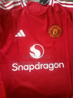 Photo - Manchster United Clothed