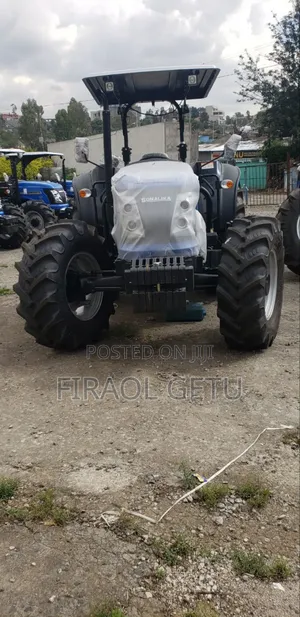 Photo - Solanika 125hp Tractor