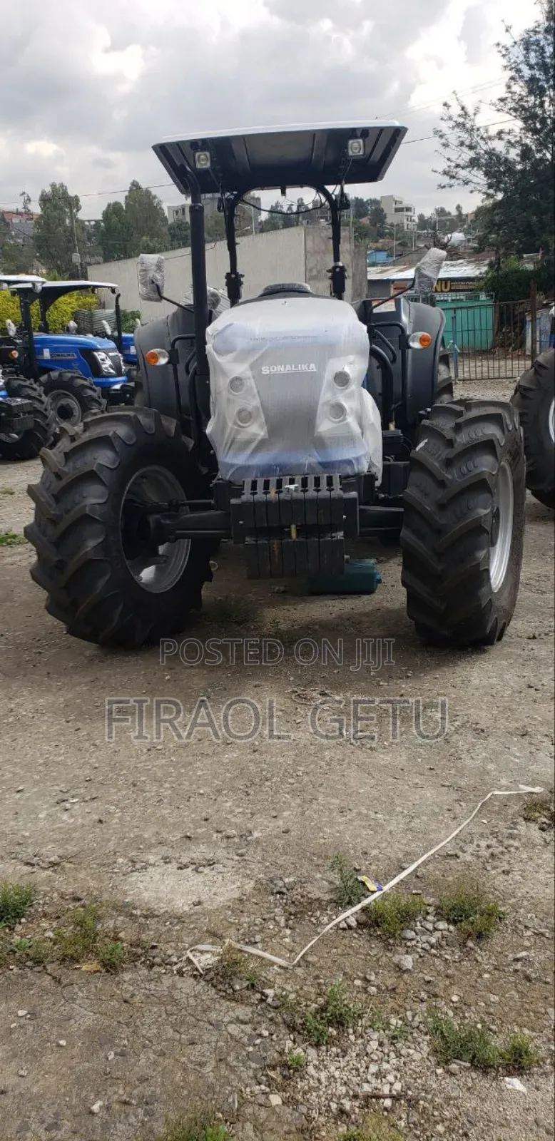 Solanika 125hp Tractor