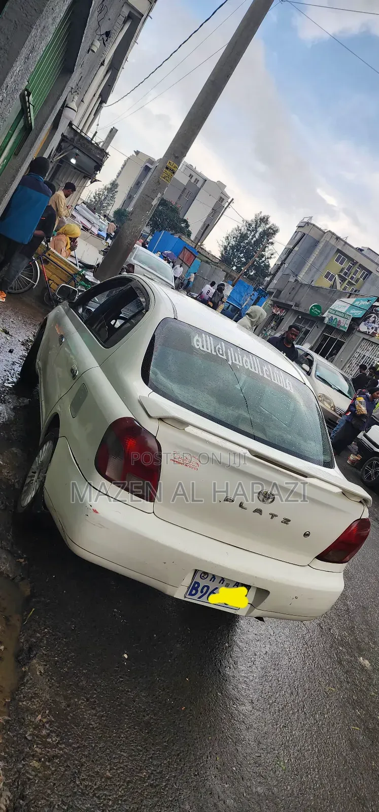 Toyota Platz 2001 White