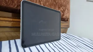 New Apple iPad (2025) 512 GB Silver