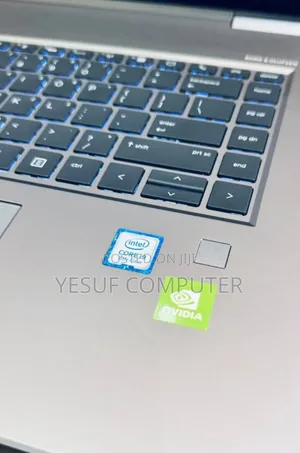 New Laptop HP ZBook Firefly G8 32GB Intel Core I9 SSD 1T