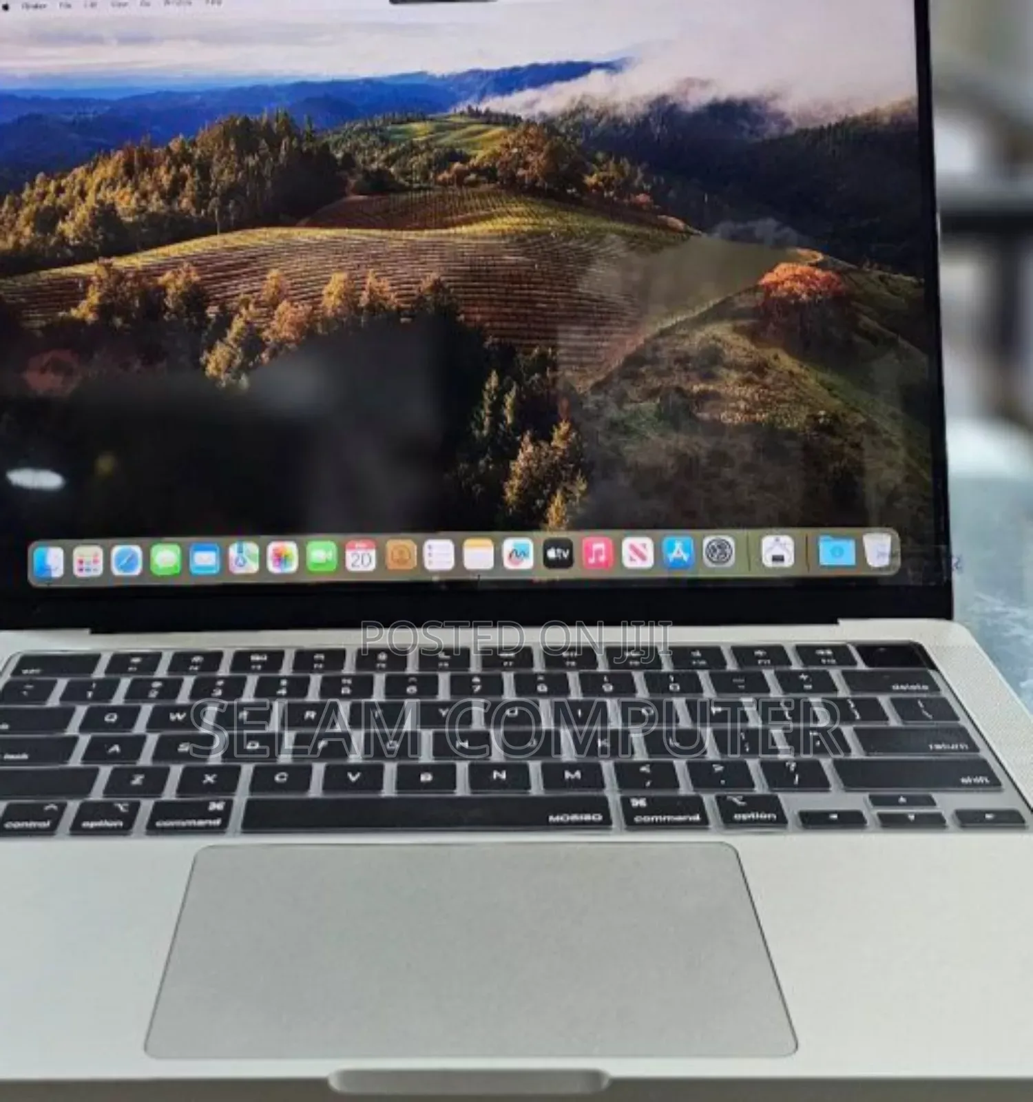 New Apple MacBook Pro 2023 M3 14-Inch 8GB Intel Core M3 SSD 512GB