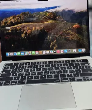 New Apple MacBook Pro 2023 M3 14-Inch 8GB Intel Core M3 SSD 512GB