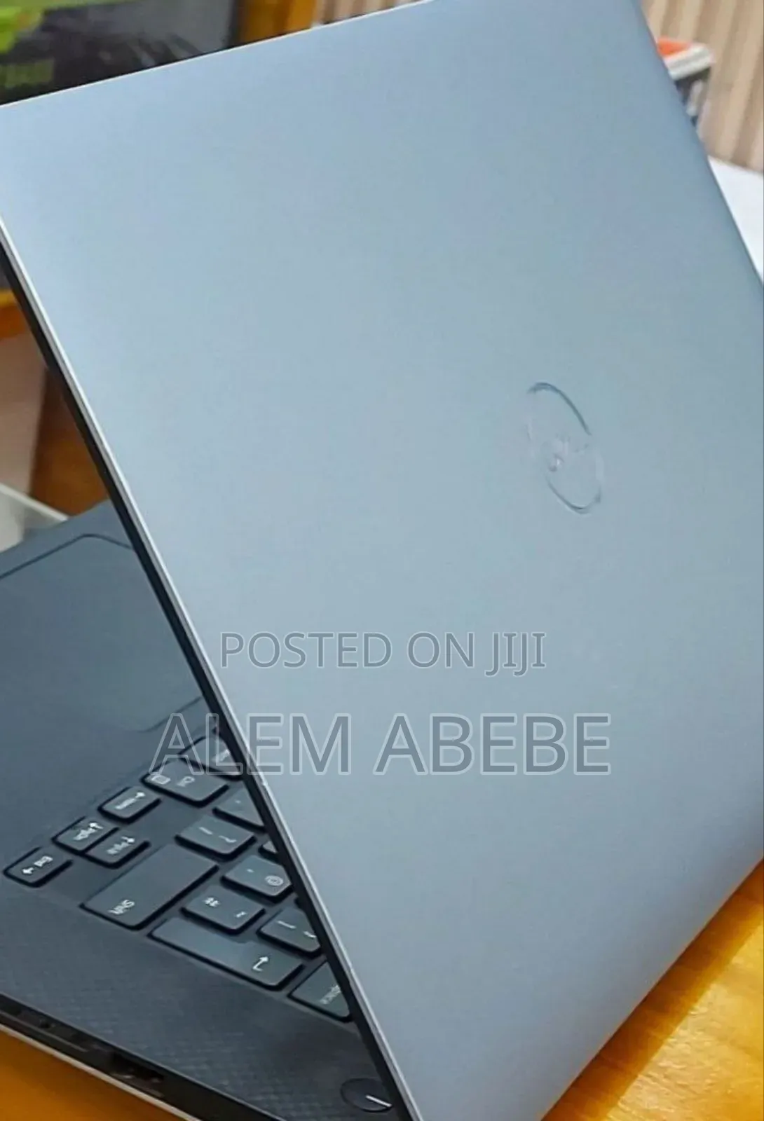 New Laptop Dell Precision 15 3520 16GB Intel Core I7 SSD 512GB