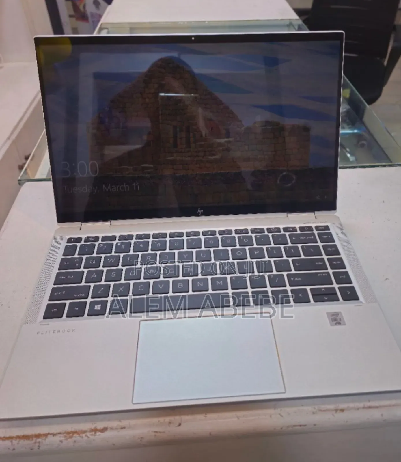 New Laptop HP EliteBook X360 1040 G7 16GB Intel Core I7 SSD 512GB