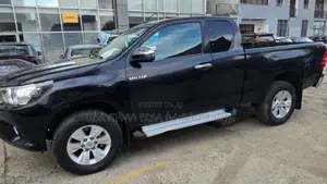 Toyota Hilux 2020 Matt Black