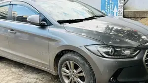 Hyundai Avante 2016 Silver
