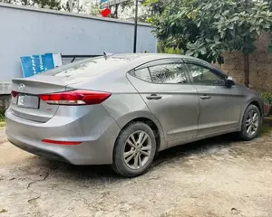 Hyundai Avante 2016 Silver