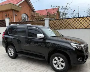Photo - Toyota Land Cruiser Prado 2016 Matt Black
