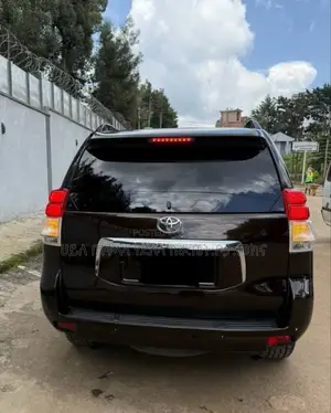 Toyota Land Cruiser Prado 2012 Brown