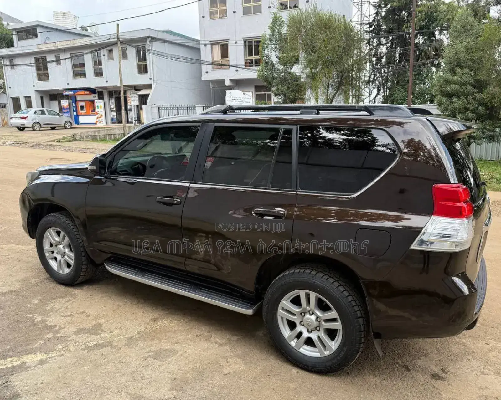 Toyota Land Cruiser Prado 2012 Brown
