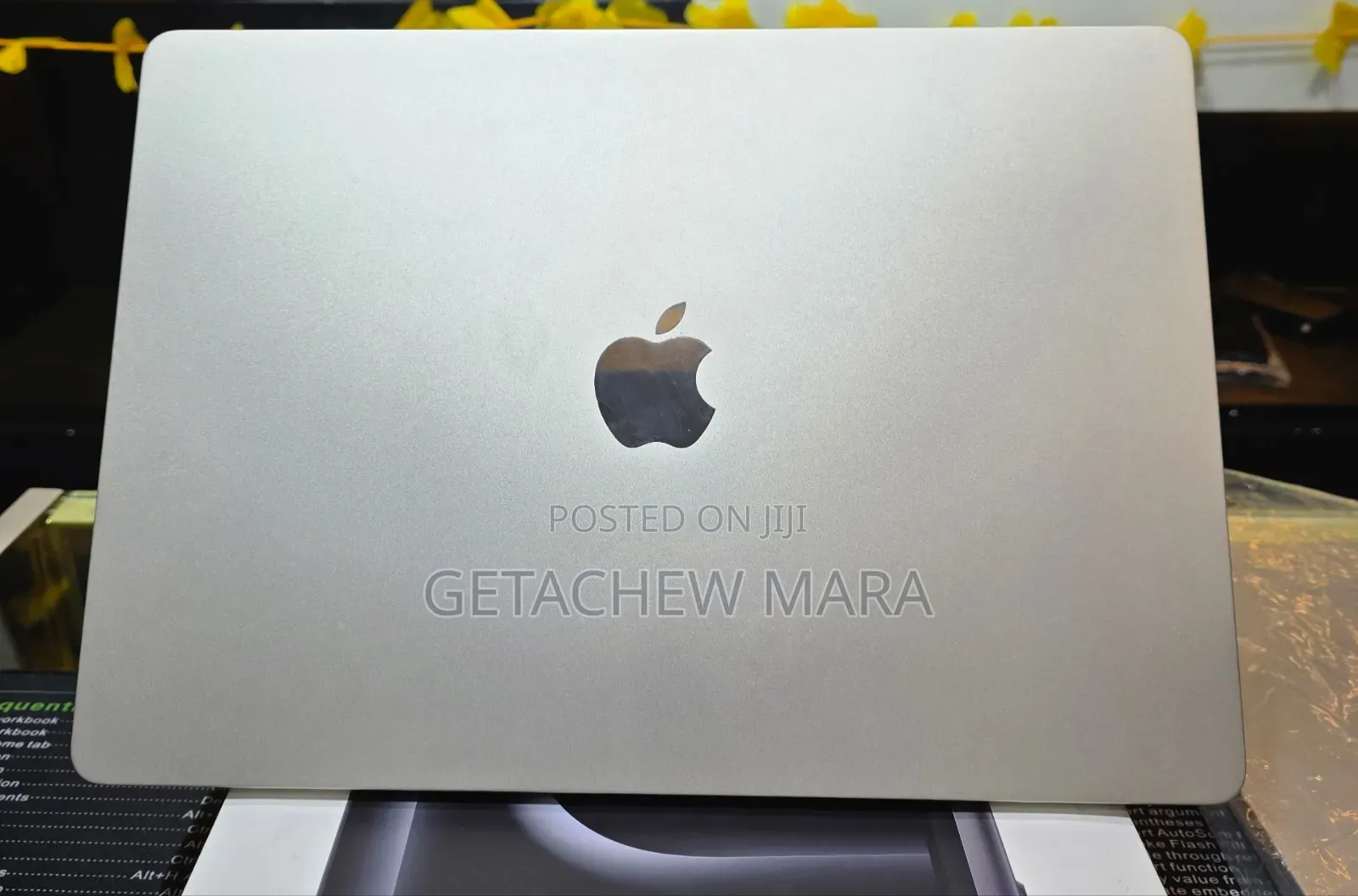 New Laptop Apple MacBook Pro M1 16GB Intel Core I9 SSD 512GB