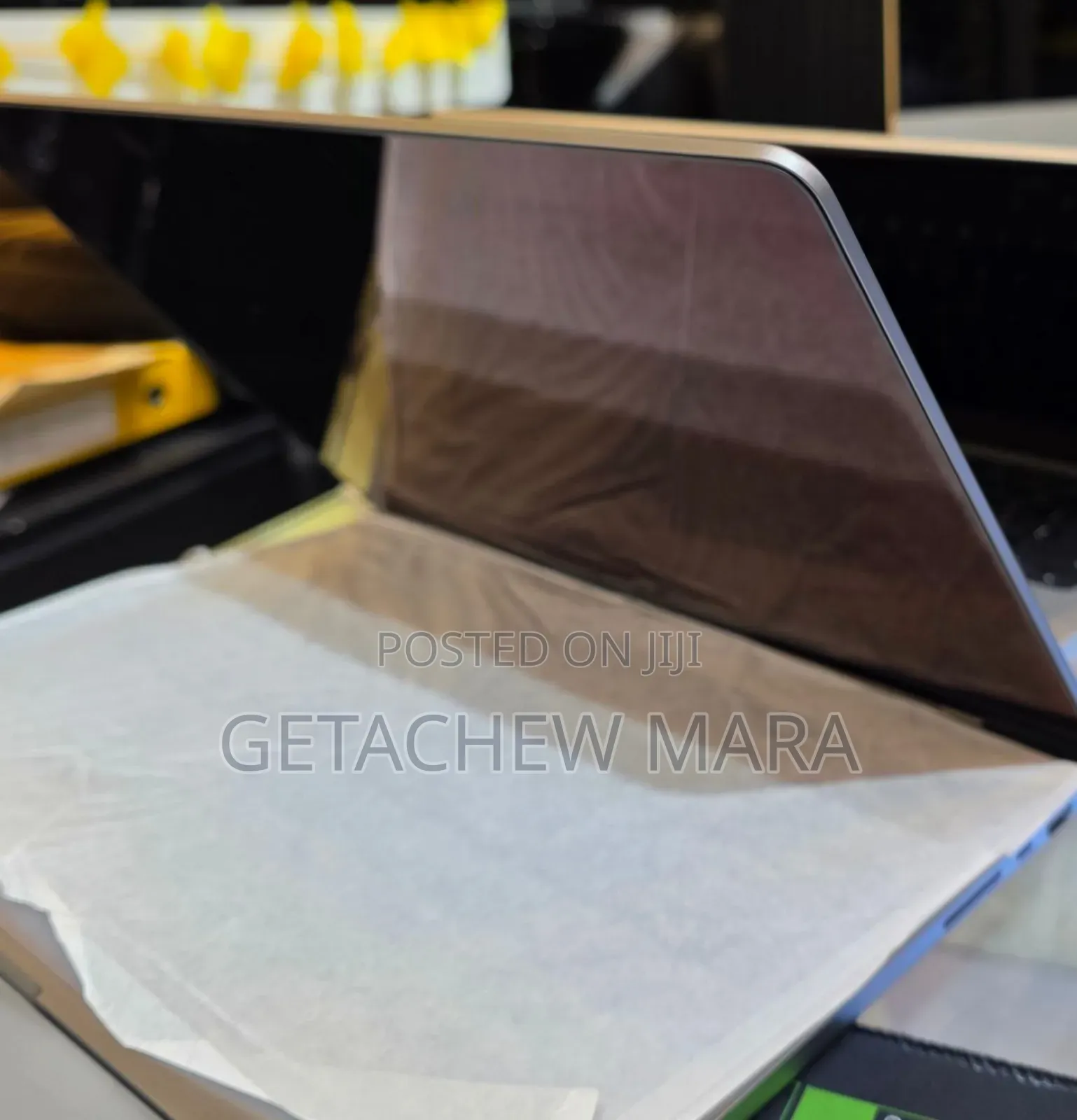 New Laptop Apple MacBook Pro M1 16GB Intel Core I9 SSD 512GB