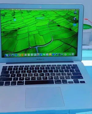 New Laptop Apple MacBook 2014 4GB Intel Core I5 SSD 512GB