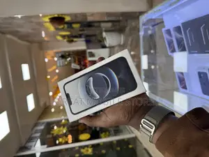 New Apple iPhone 16e 128 GB Black