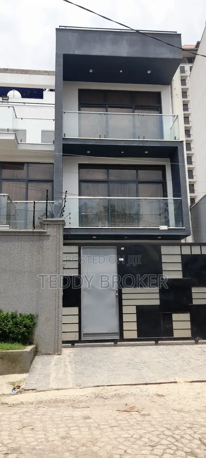 7bdrm House in Jermen, Nifas Silk-Lafto for sale