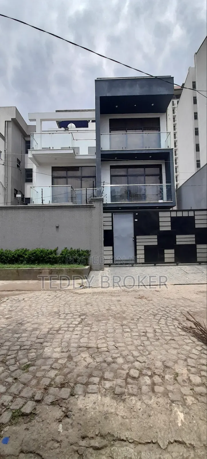 7bdrm House in Jermen, Nifas Silk-Lafto for sale
