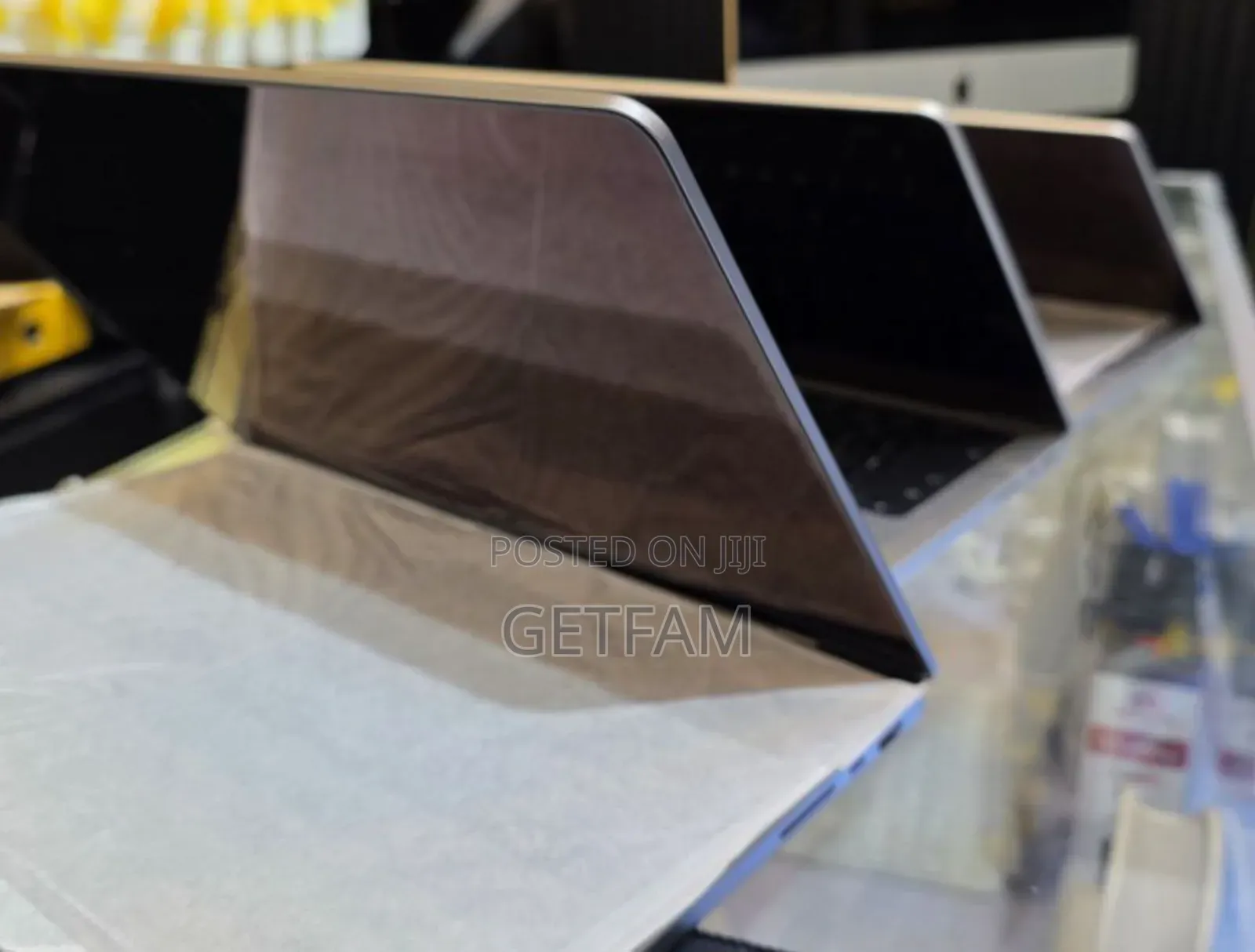 New Laptop Apple MacBook Pro M1 16GB Intel Core M2 SSD 512GB