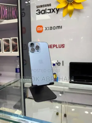 Photo - Apple iPhone 13 Pro Max 256 GB Blue