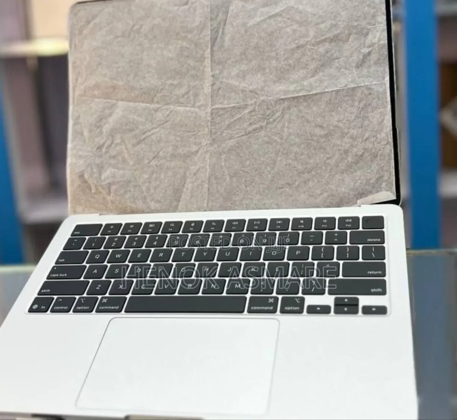 New Laptop Apple MacBook 16GB Apple M4 SSD 256GB