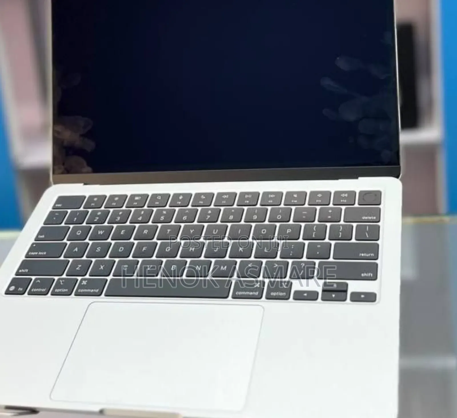 New Laptop Apple MacBook 16GB Apple M4 SSD 256GB