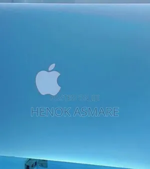 Photo - New Laptop Apple MacBook 4GB Intel Core I5 SSD 256GB