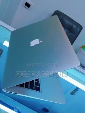 Photo - New Laptop Apple MacBook Air 2014 4GB Intel Core I5 SSD 256GB