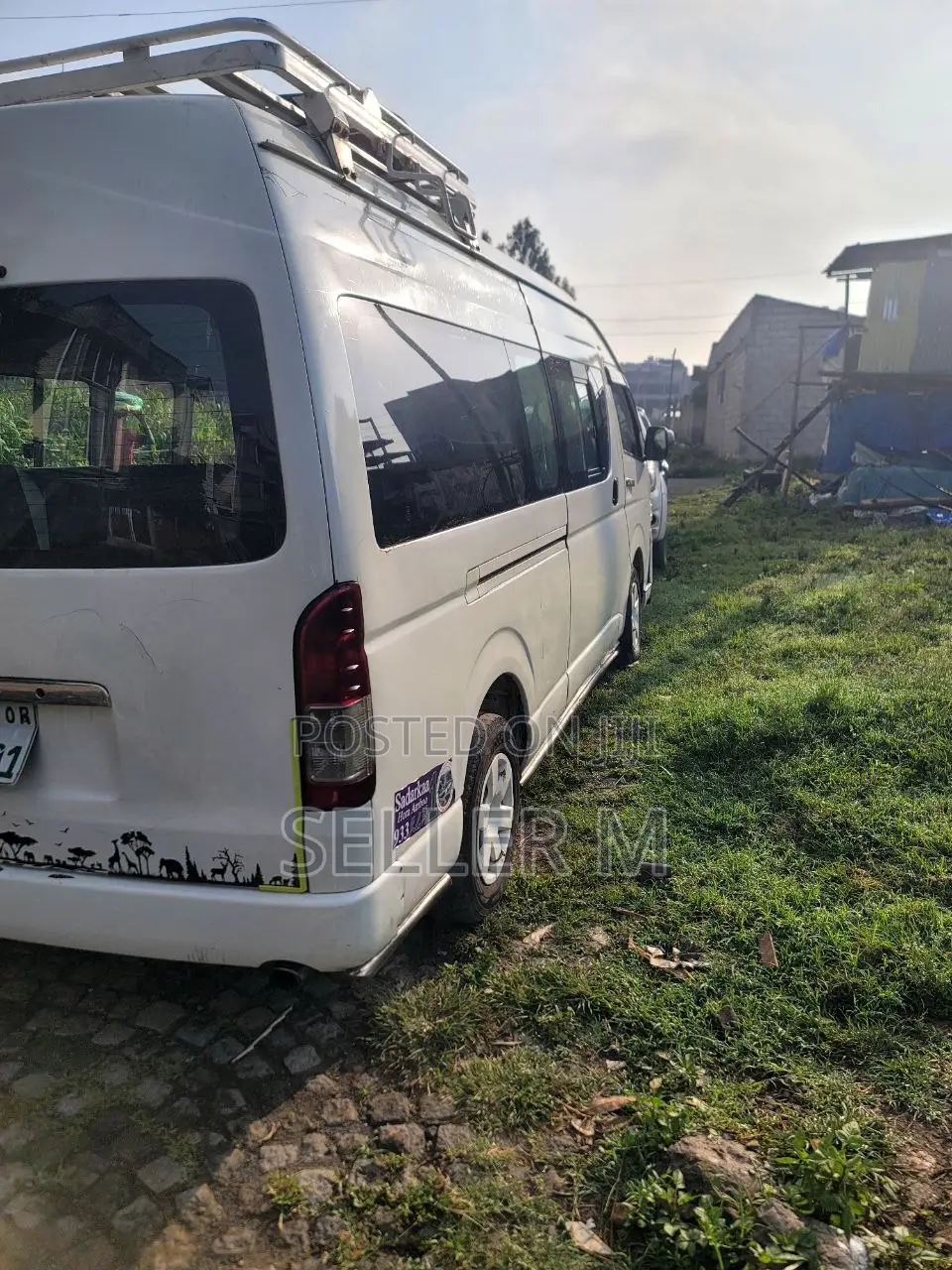 Toyota HiAce 2005 White