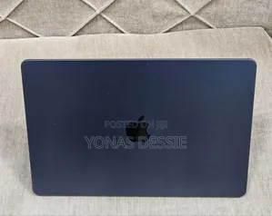 New Laptop Apple MacBook Air 2023 M2 8GB SSD 512GB