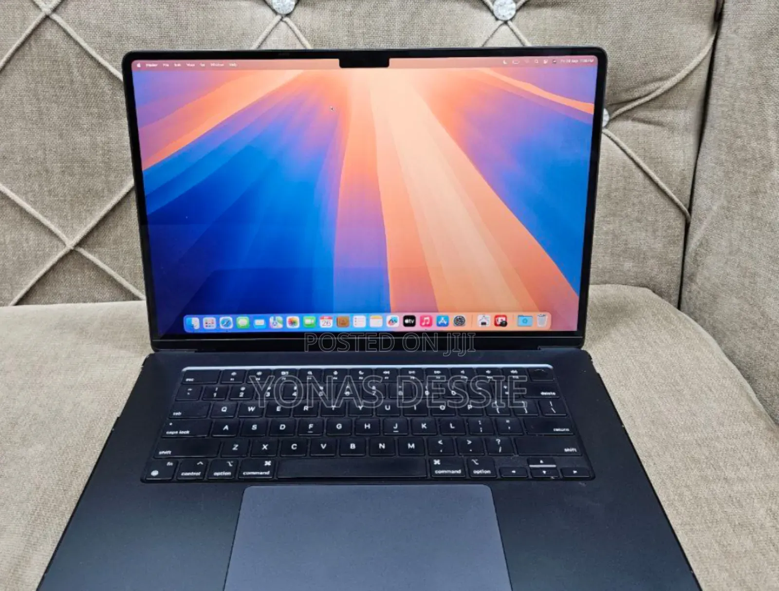New Laptop Apple MacBook Air 2023 M2 8GB SSD 512GB
