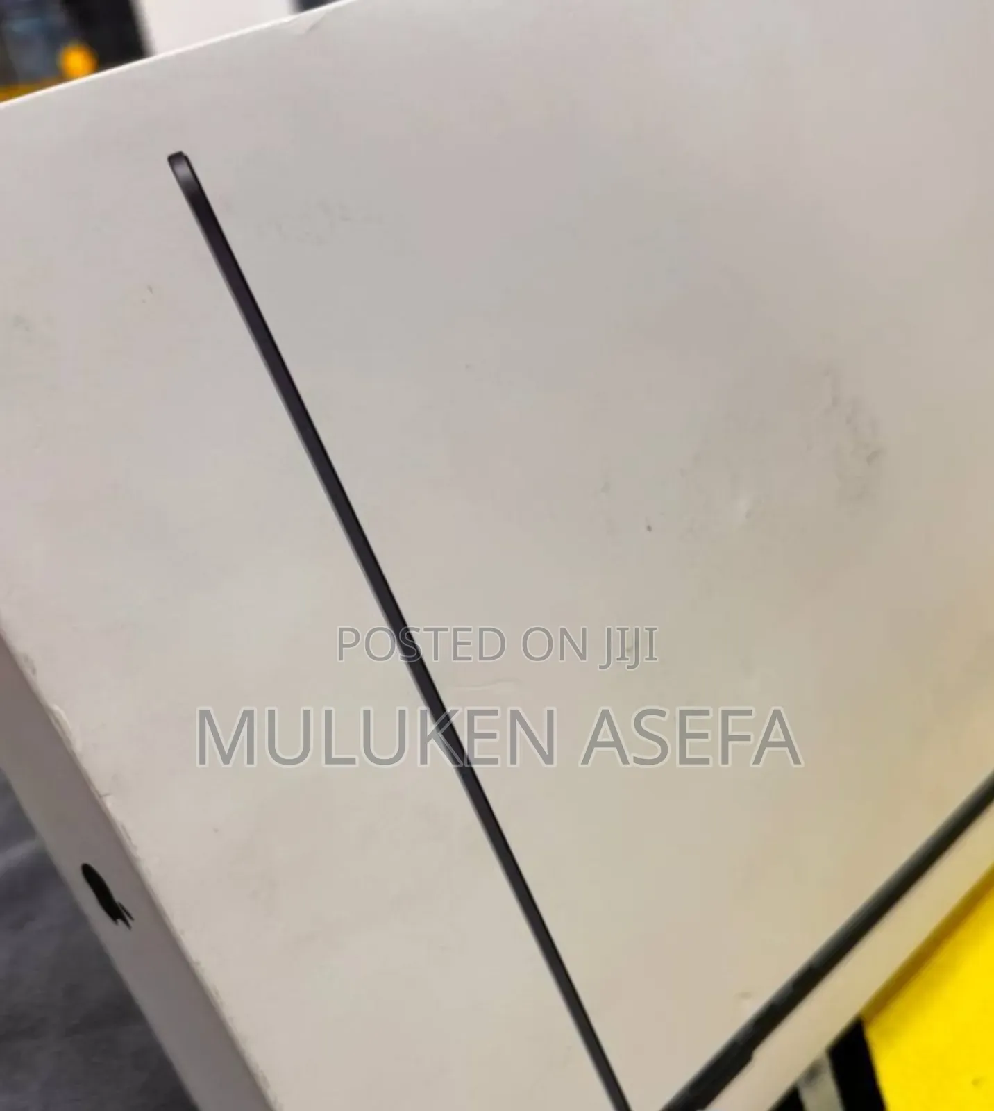 New Apple MacBook Air 2024 M3 13-Inch 16GB Intel Core M3 SSD 256GB