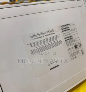 New Apple MacBook Air 2024 M3 13-Inch 16GB Intel Core M3 SSD 256GB