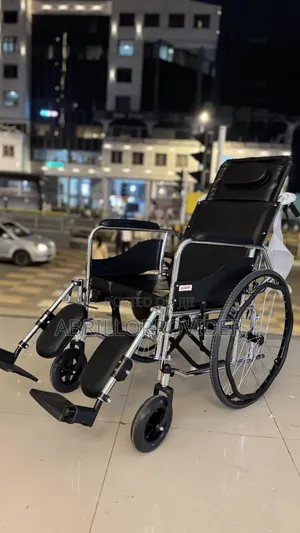 Photo - Multifaetianal Wheelchair 田wheelchair 手wheelchair 廿wheelchair 山wheelch