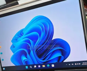 New Laptop Lenovo Yoga 9i 16GB Intel Core I7 SSD 1T