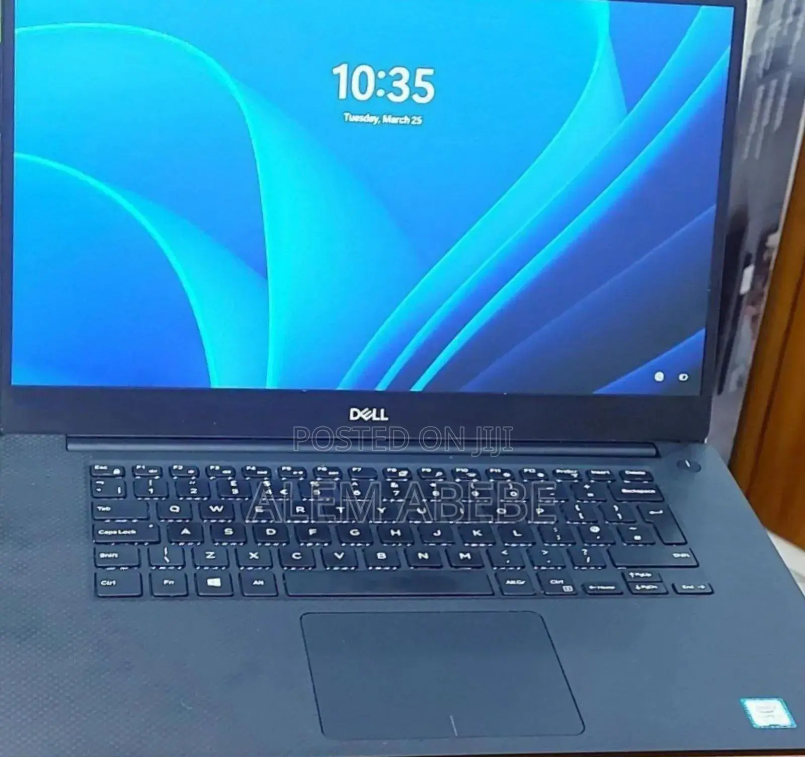 New Laptop Dell Precision 15 3520 16GB Intel Core I7 SSD 512GB