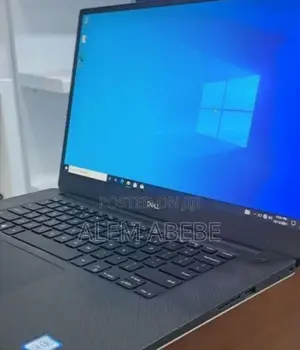 New Laptop Dell Precision 15 3520 16GB Intel Core I7 SSD 512GB