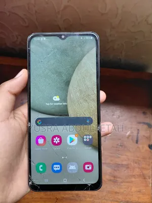 Photo - Samsung Galaxy A12 64 GB Black