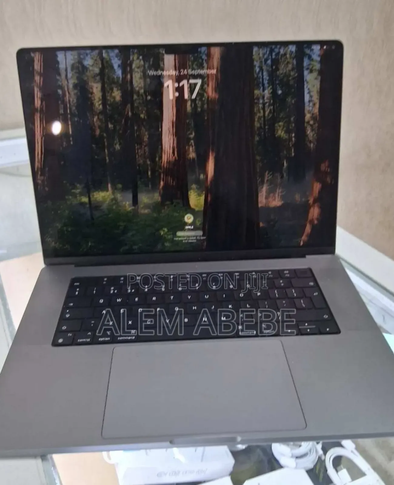 New Laptop Apple MacBook Pro M1 32GB Apple M1 Pro SSD 1T