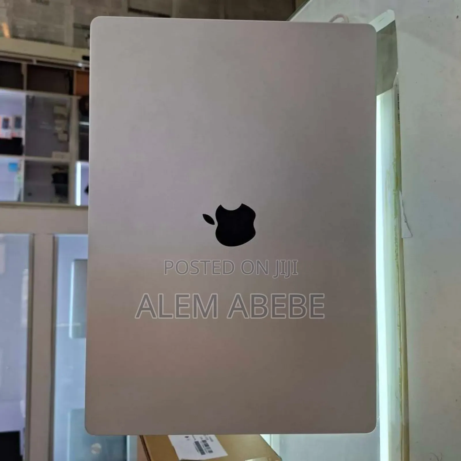 New Laptop Apple MacBook Pro M1 32GB Apple M1 Pro SSD 1T