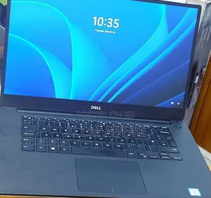 New Laptop Dell Precision 15 3520 16GB Intel Core I7 SSD 512GB