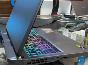 New Laptop MSI Vector 16 HX AI A2XWIG 16GB Intel Core Ultra 7 SSD 1T