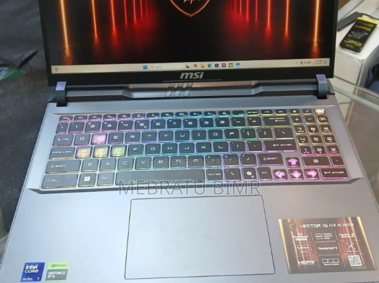 New Laptop MSI Vector 16 HX AI A2XWIG 16GB Intel Core Ultra 7 SSD 1T