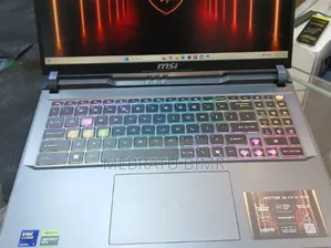 New Laptop MSI Vector 16 HX AI A2XWIG 16GB Intel Core Ultra 7 SSD 1T
