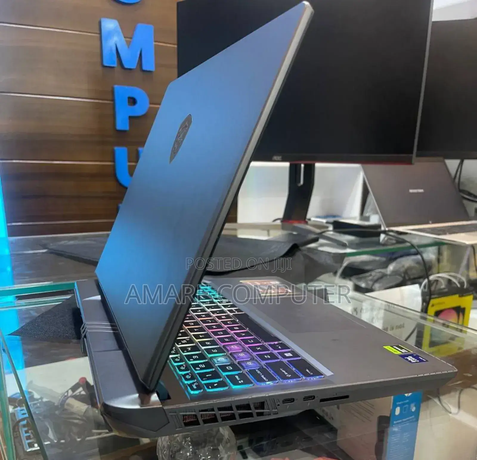 New Laptop MSI Vector 16 HX AI A2XWIG 16GB Intel Core Ultra 7 SSD 1T