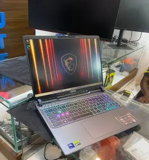 New Laptop MSI Vector 16 HX AI A2XWIG 16GB Intel Core Ultra 7 SSD 1T